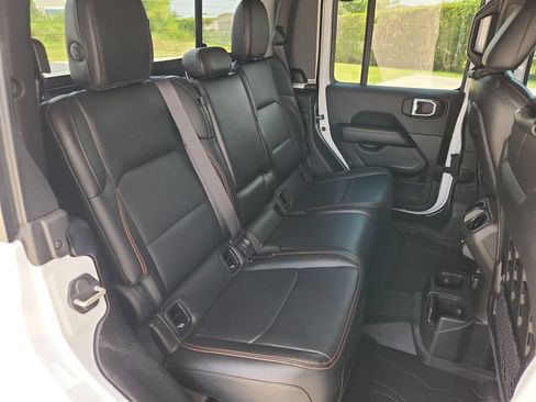 Used 2023 Jeep Gladiator Mojave w/ Cold Weather Group AWD/4WD image 15