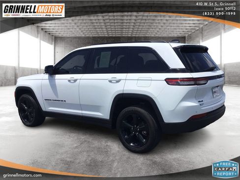 Used 2023 Jeep Grand Cherokee Altitude AWD/4WD image 7