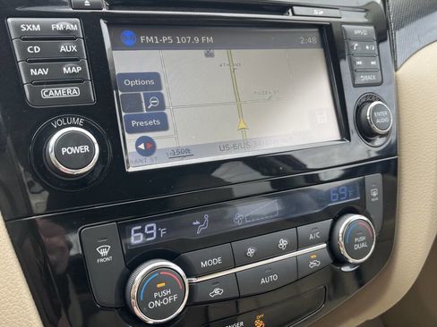 Used 2014 Nissan Rogue SL FWD image 29