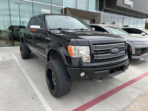 Used 2011 Ford F150 Platinum image 2