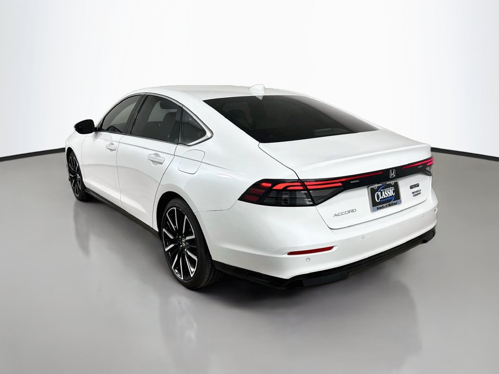 Used 2025 Honda Accord Touring image 5