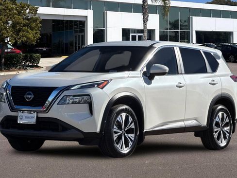 Used 2023 Nissan Rogue SV FWD image 7