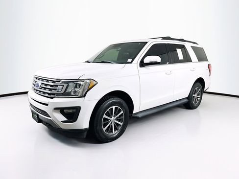Used 2019 Ford Expedition XLT w/ Equipment Group 201A image 3