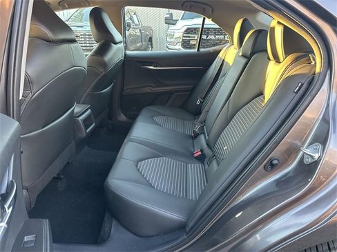 Used 2022 Toyota Camry SE image 22