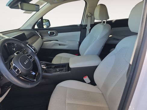 Certified 2023 Kia Sorento EX w/ Panoramic Sunroof Package FWD image 21