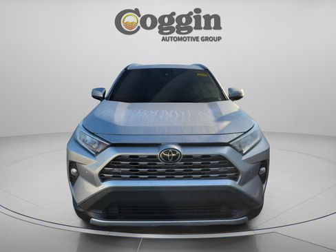 Used 2021 Toyota RAV4 Limited FWD image 7
