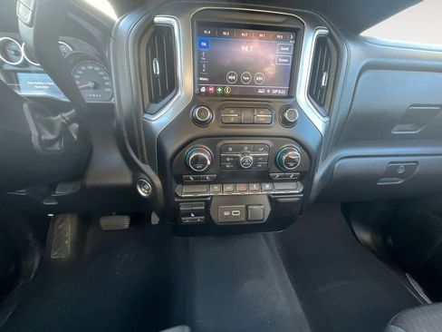 Used 2019 Chevrolet Silverado 1500 RST w/ True North Edition AWD/4WD image 11