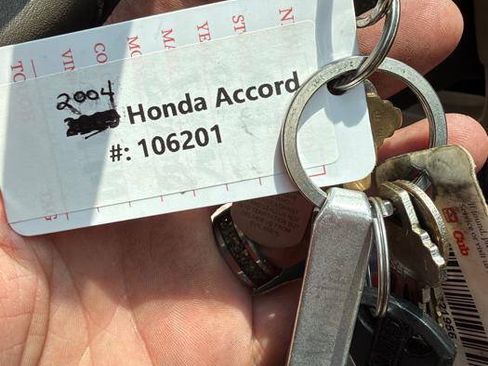 Used 2004 Honda Accord LX image 39