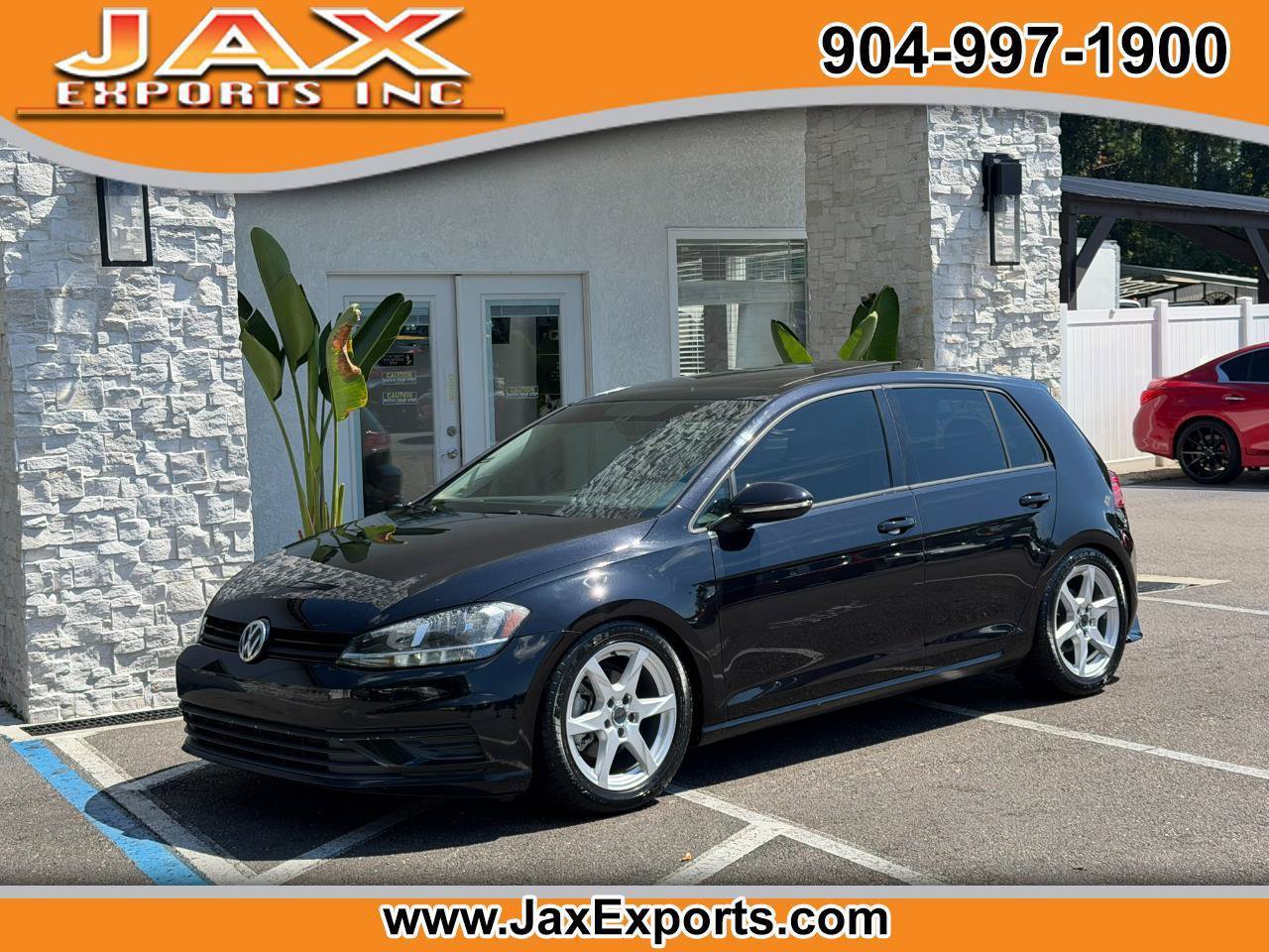 Used 2021 Volkswagen Golf 4-Door FWD image 1
