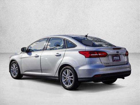 Used 2016 Ford Focus SE image 7