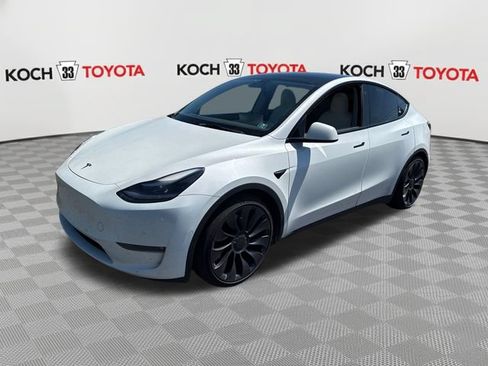 Used 2021 Tesla Model Y Performance AWD/4WD image 3