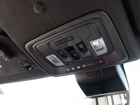 Used 2024 GMC Sierra 3500 Denali Ultimate AWD/4WD image 26