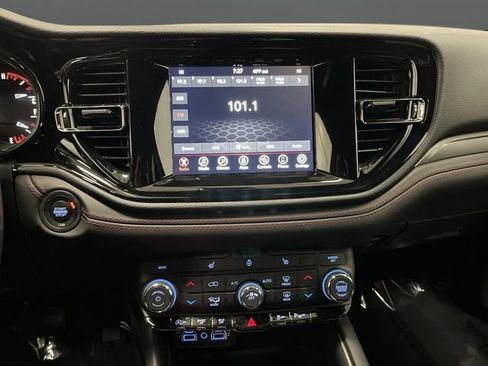 Used 2024 Dodge Durango GT w/ Blacktop Package image 8