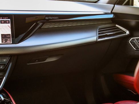 Used 2024 Audi e-tron GT Premium Plus image 17