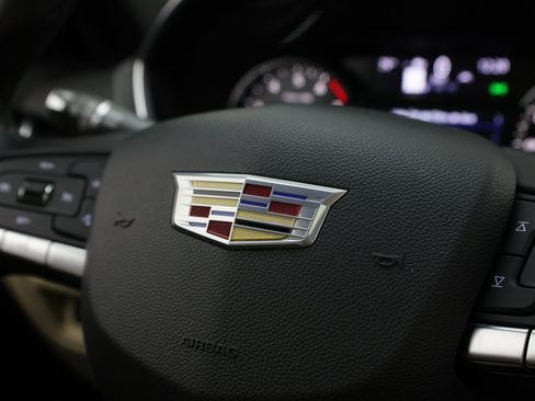 Used 2022 Cadillac CT5 Premium Luxury RWD image 30