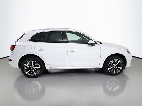 Used 2023 Audi Q5 2.0T Premium w/ Convenience Package image 8