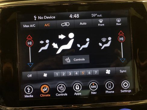 Used 2021 Jeep Grand Cherokee High Altitude image 28