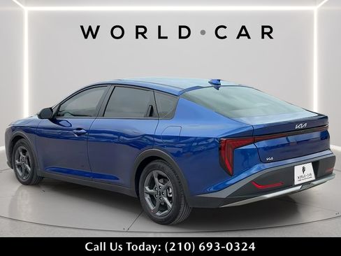 Certified 2025 Kia K4 FWD image 5