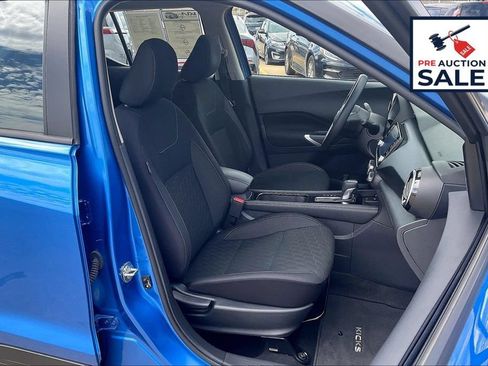 Used 2023 Nissan Kicks SV FWD image 7