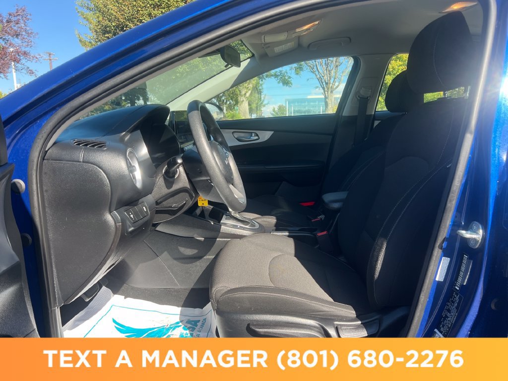 Used 2023 Kia Forte LXS FWD image 11