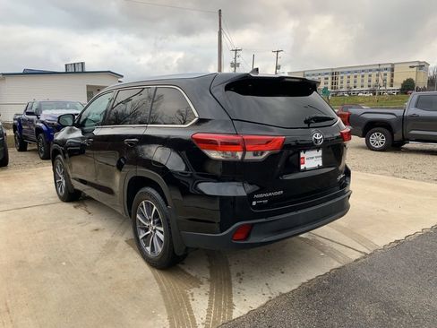 Used 2018 Toyota Highlander XLE image 6
