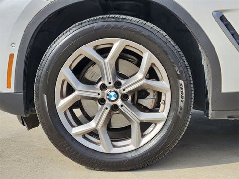 Used 2022 BMW X3 sDrive30i w/ Premium Package image 11