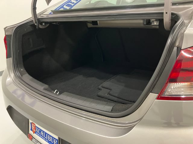 Used 2020 Hyundai Elantra SE w/ Cargo Package (C1) FWD image 31