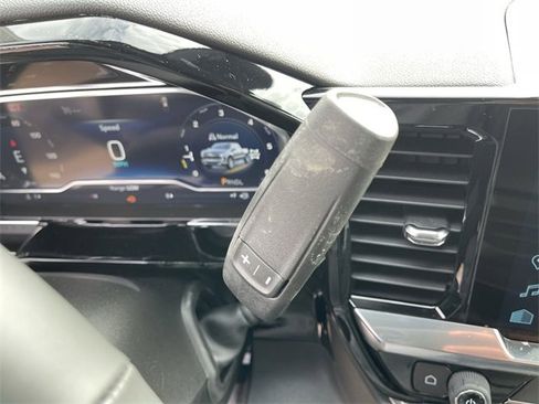 New 2025 Chevrolet Silverado 1500 LT image 20