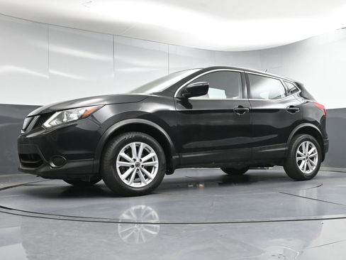 Used 2019 Nissan Rogue Sport S w/ Appearance Package image 15