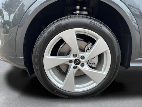 New 2025 Audi Q5 Premium Plus image 9