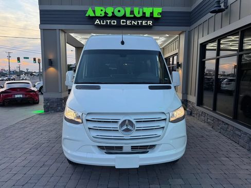 Used 2024 Mercedes-Benz Sprinter 2500 image 31