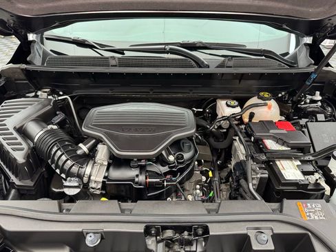 Used 2023 GMC Acadia AT4 image 16