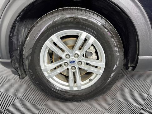 Used 2020 Ford Explorer XLT w/ Equipment Group 202A RWD image 30
