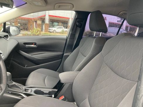 Used 2021 Toyota Corolla LE FWD image 10