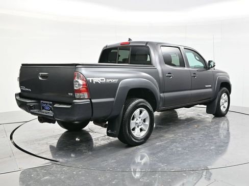 Used 2015 Toyota Tacoma 4x4 Double Cab image 5