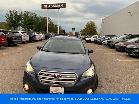 Used 2017 Subaru Outback 2.5i Limited AWD/4WD image 2