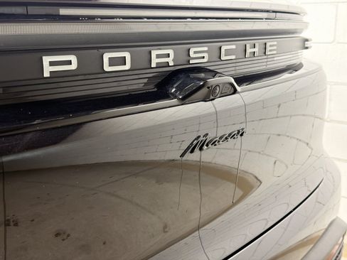 Certified 2026 Porsche Macan Electric RWD image 12
