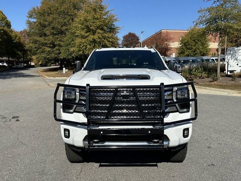 Used 2024 Chevrolet Silverado 3500 High Country w/ High Country Premium Package image 3
