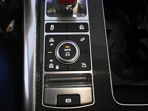 Used 2020 Land Rover Range Rover Sport SVR image 38
