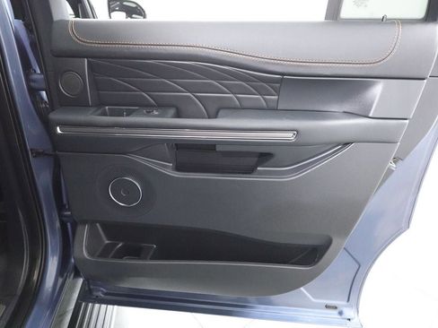 Certified 2023 Ford Expedition Max Platinum image 30