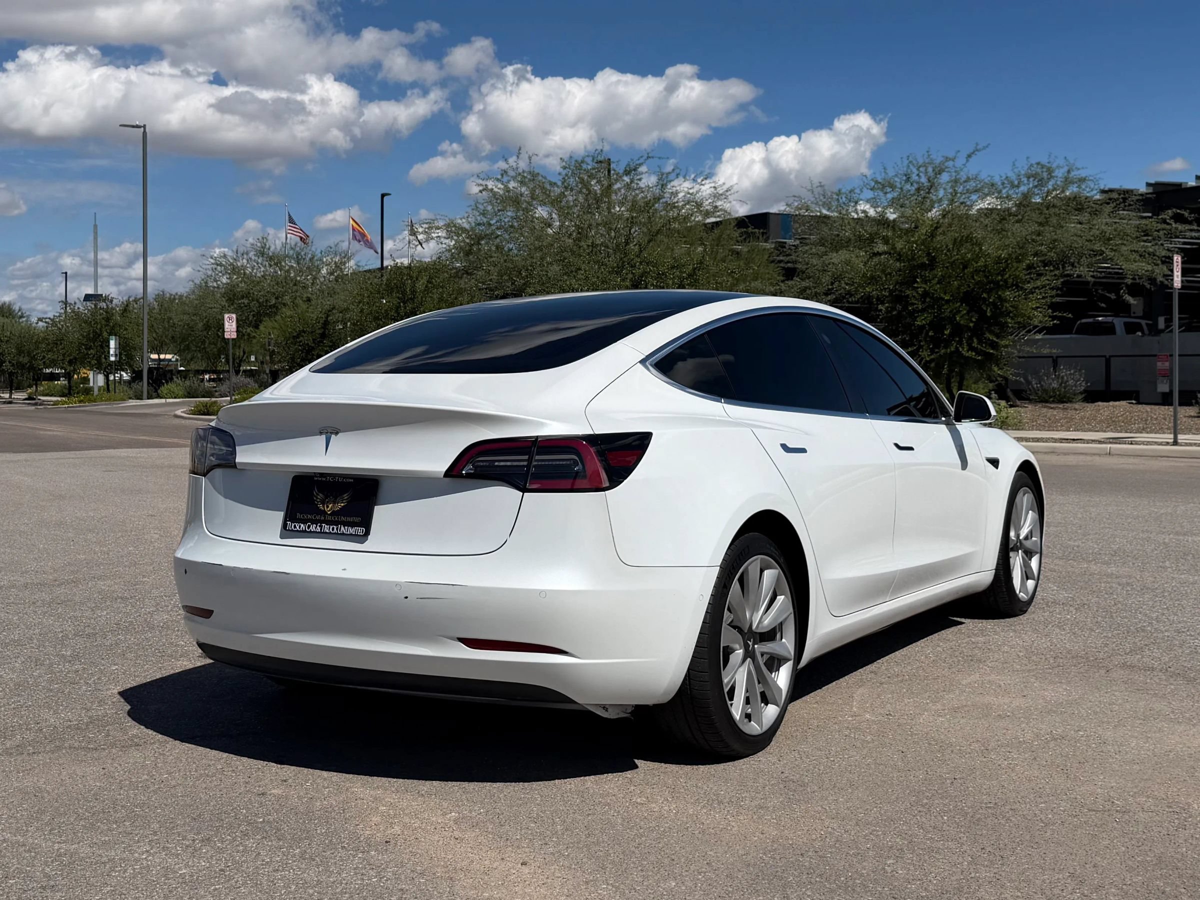 Used 2019 Tesla Model 3 Standard Range Plus RWD image 4