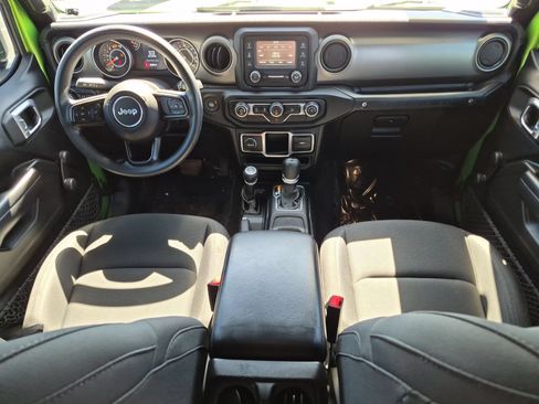 Used 2018 Jeep Wrangler Unlimited Sport AWD/4WD image 21