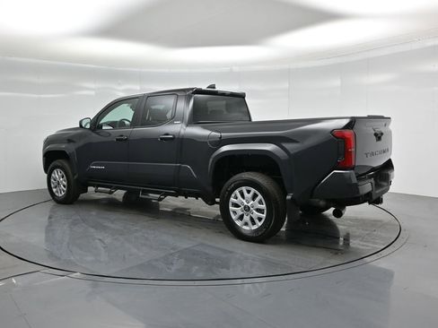 Used 2025 Toyota Tacoma SR5 image 6