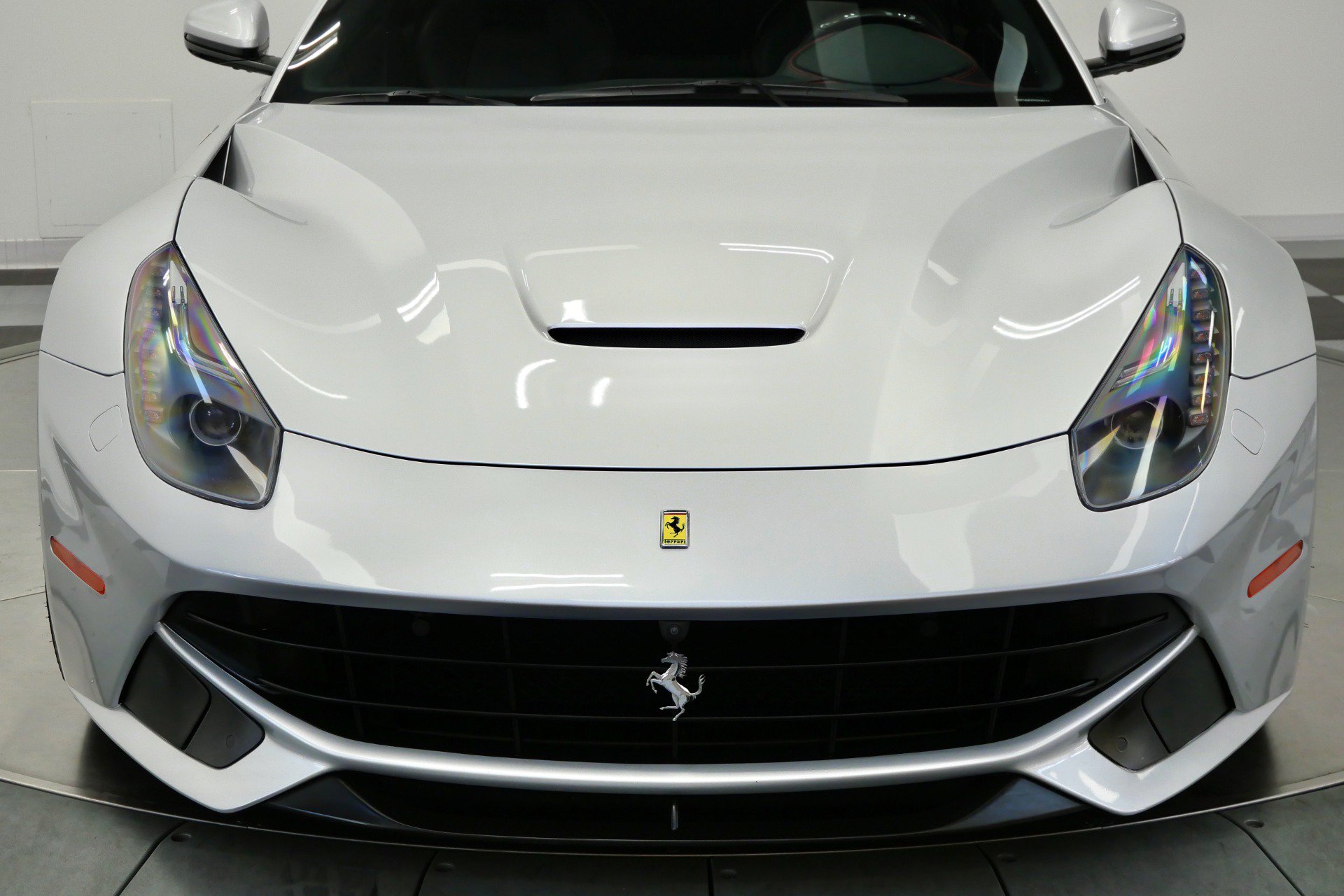 Used 2015 Ferrari F12 Berlinetta RWD image 45
