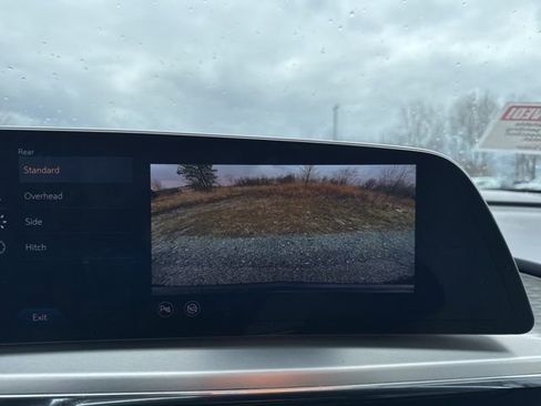 Used 2024 Cadillac Lyriq Sport image 31