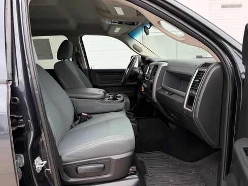 Used 2018 RAM 2500 Tradesman w/ Chrome Appearance Group AWD/4WD image 13