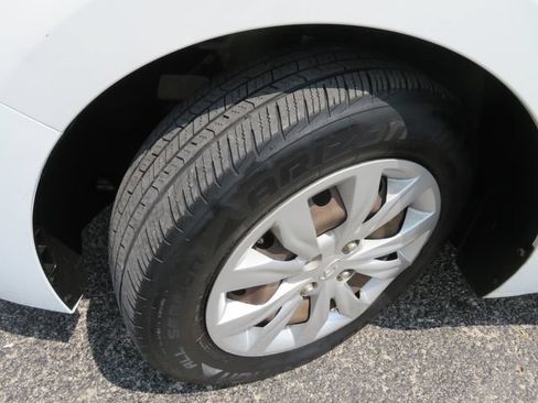 Used 2020 Hyundai Accent SE FWD image 9