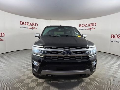 Used 2023 Ford Expedition Platinum AWD/4WD image 2