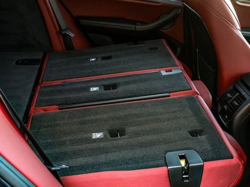 Used 2023 BMW X4 M40i w/ Premium Package image 38