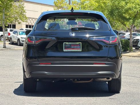 Used 2023 Honda HR-V LX image 6